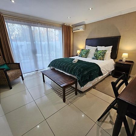 Bettie'S Luxury Lodge Кроунстад Екстериор снимка